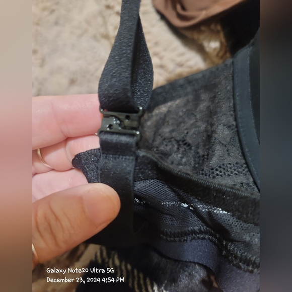 3 BNWT Victoria Secret bras in Black/lace,Silk brown & Beige 40C - Picture 8 of 13